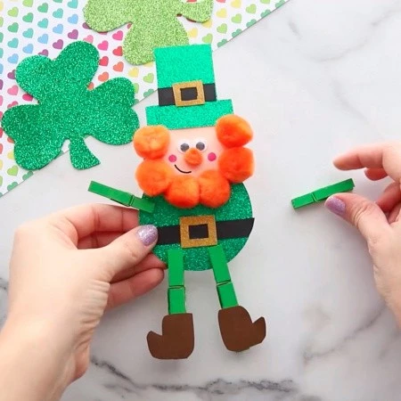 Разноцветный картон для резки 21.6х28см